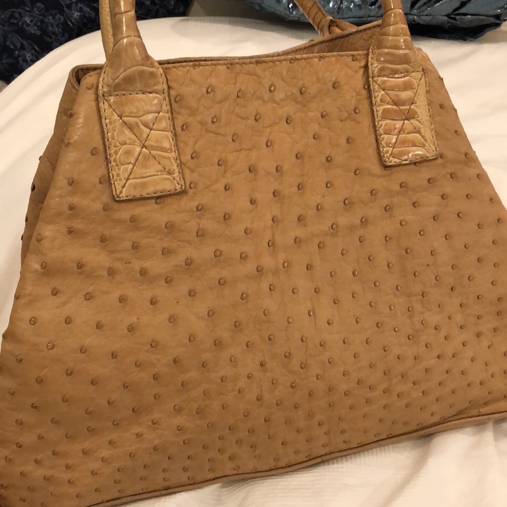 VICTOR HUGO OSTRICH LEATHER VINTAGE BAG GUC